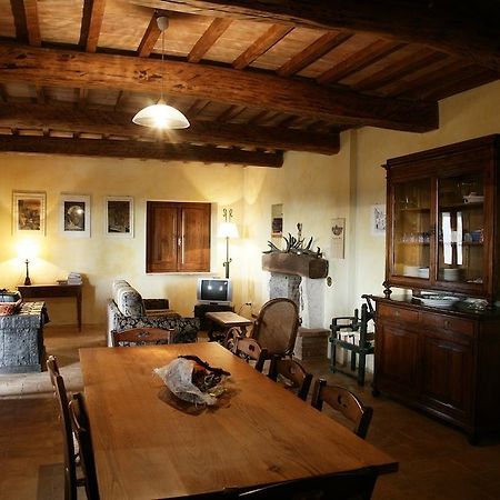 Agriturismo Surripa Amelia Zimmer foto
