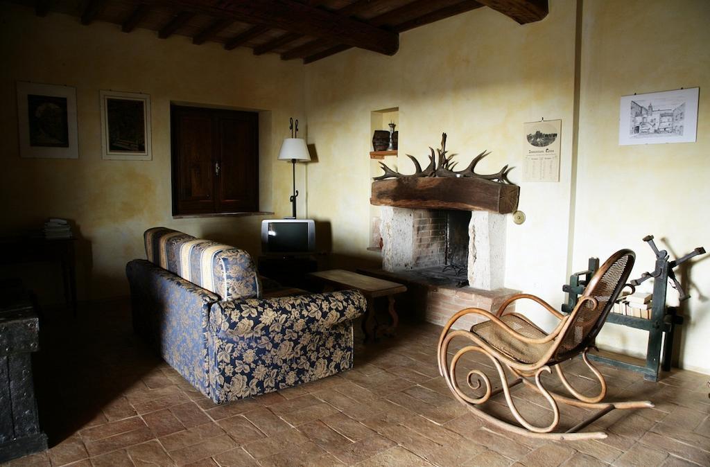 Agriturismo Surripa Amelia Zimmer foto